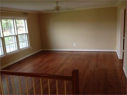 38388 Downs Ct - Photo 2 of 8