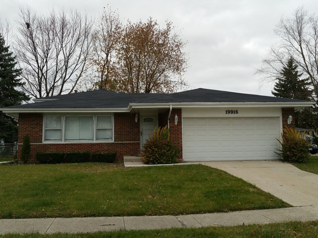 19916 Orchard Ave, Lynwood, IL 60411 3 Bedroom Apartment for 1,595