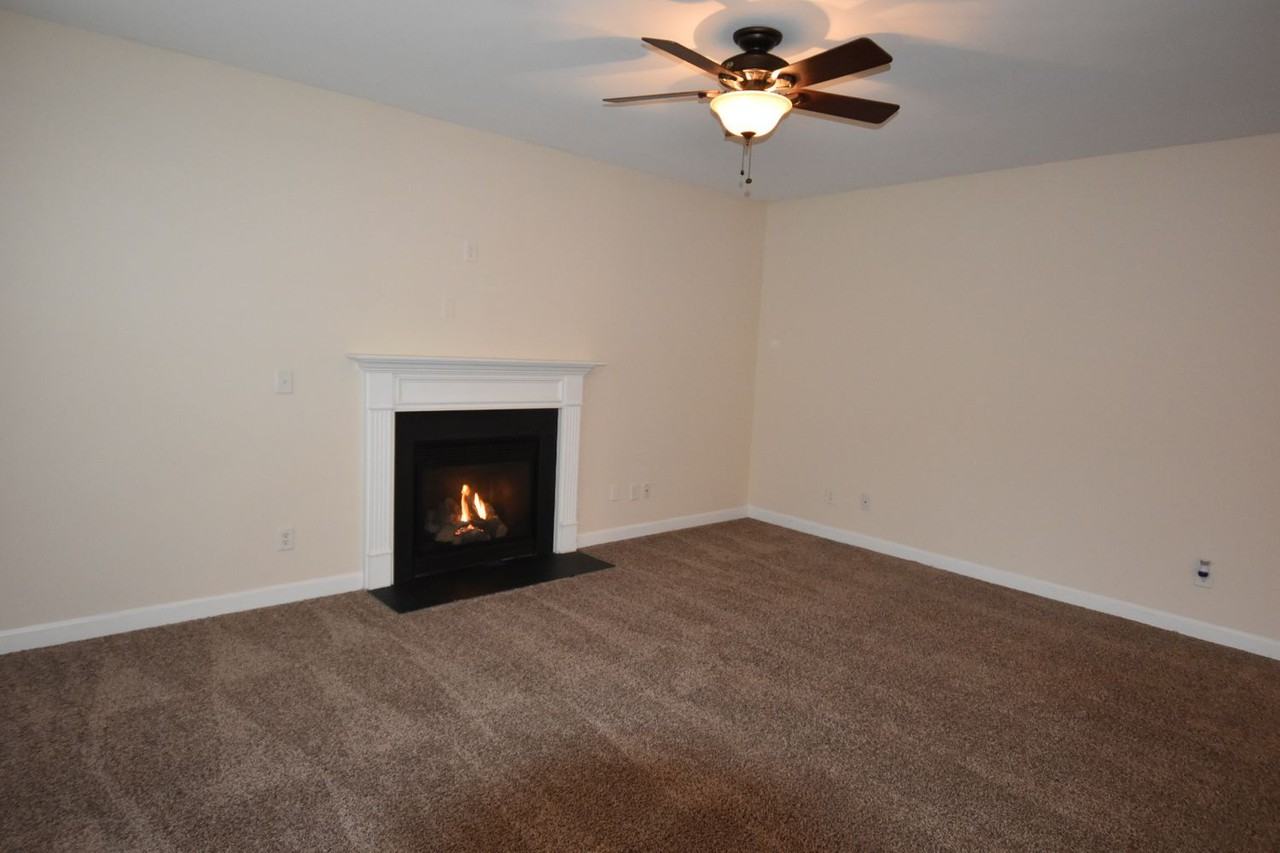 335 Oak Alley Trl - Photo 3 of 15