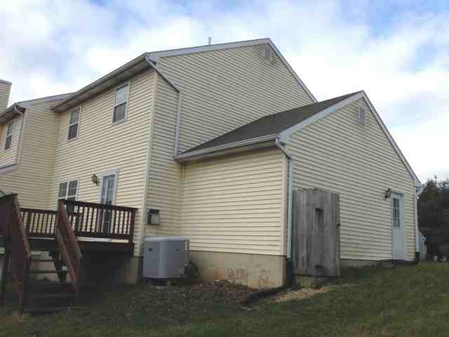 107 Meadowcroft Ln - Photo 2 of 13