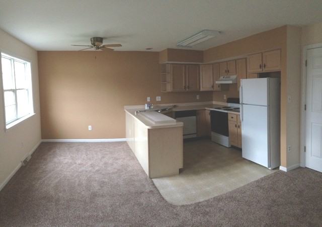 107 Meadowcroft Ln - Photo 3 of 13