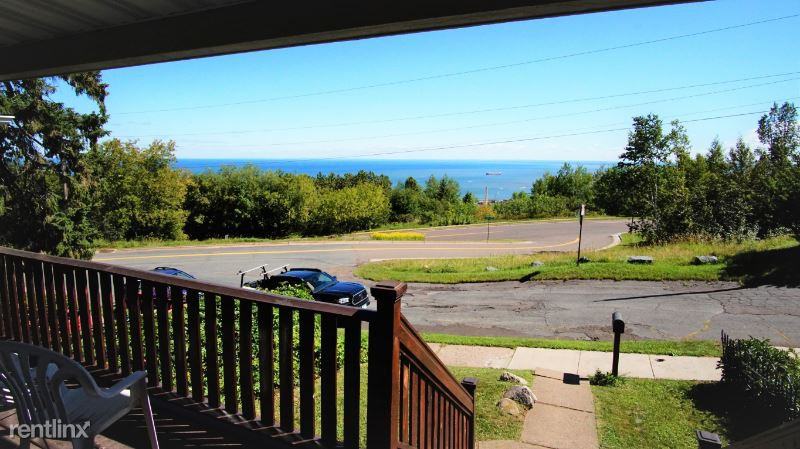 209 W 9th St - Photo 3 of 31