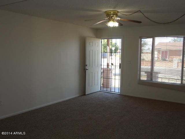 2005 N 51st Dr - Photo 2 of 10