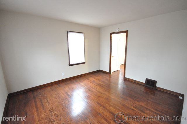 1654 Ashland Ave - Photo 3 of 18