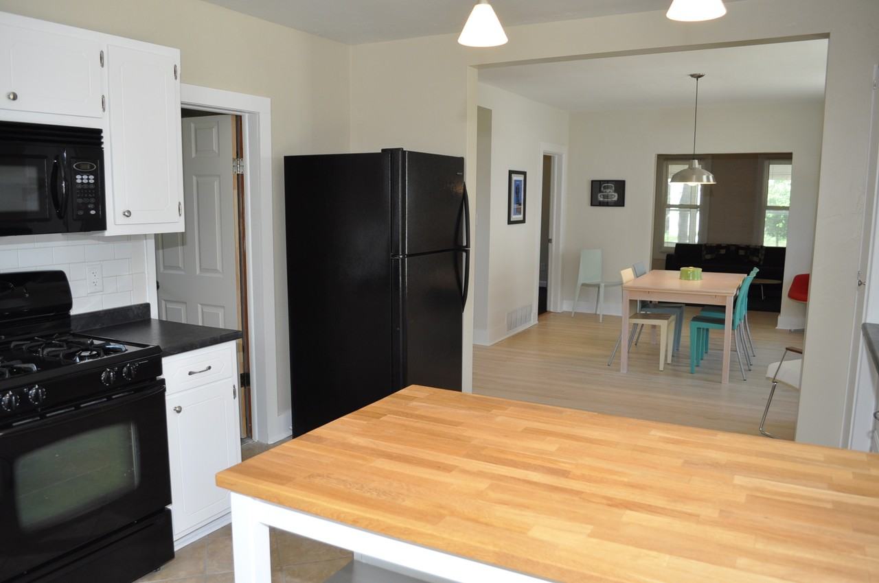 1244 Lawe St - Photo 3 of 7