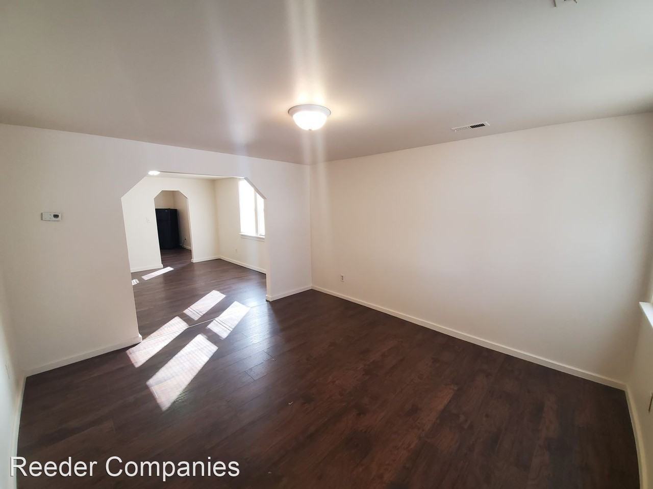 4635 Towle Avenue - Photo 2 of 15
