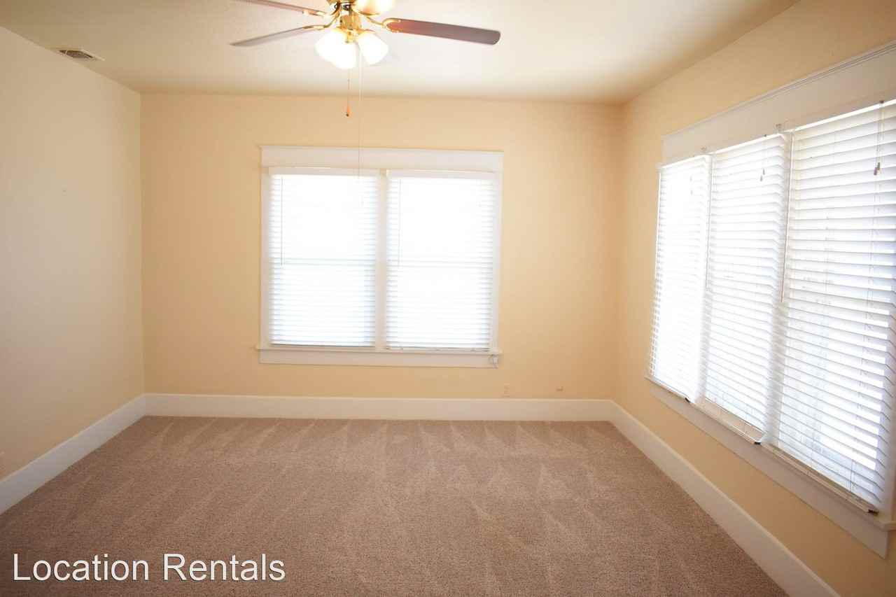 420 W Lubbock St - Photo 3 of 11