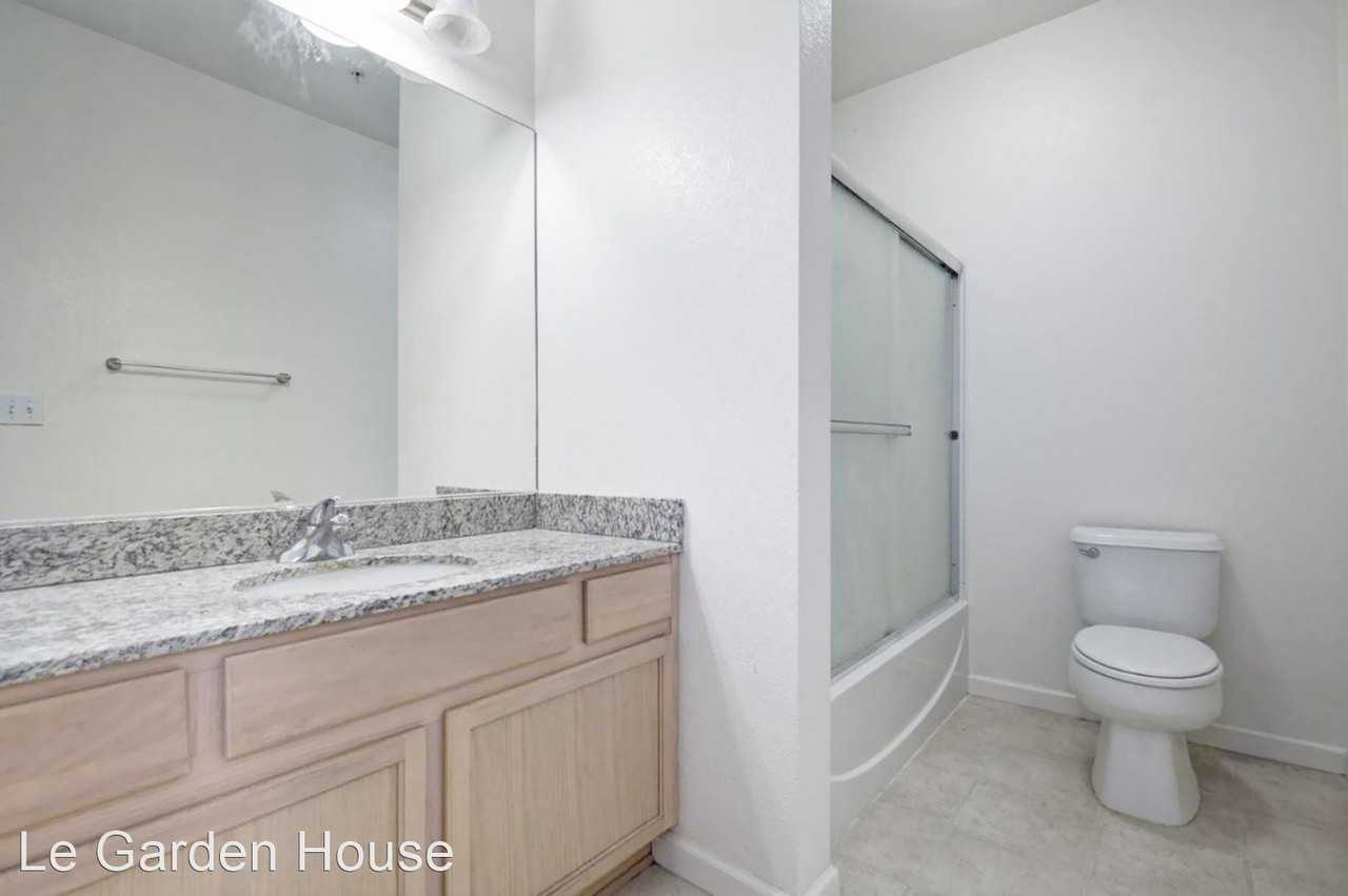 225 Pacifica Blvd - Photo 3 of 8