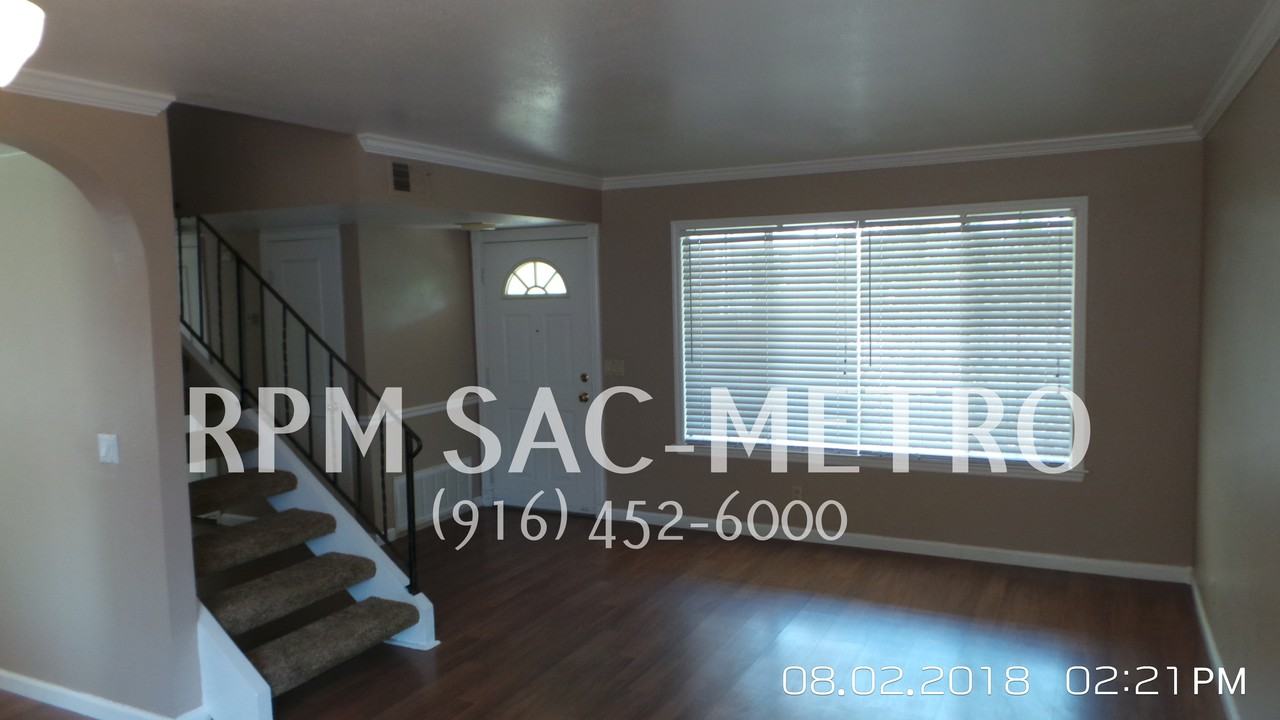 9375 Salina Way - Photo 3 of 6