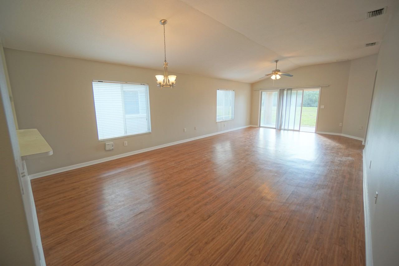 18220 Portside St - Photo 3 of 10