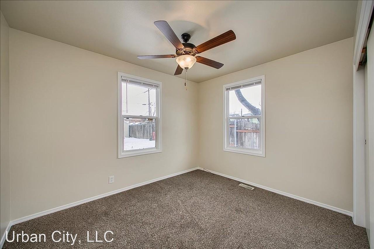 2903 W Madison Ave - Photo 3 of 11