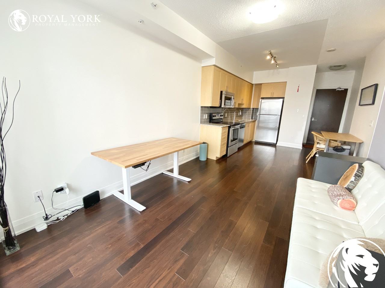 75 North Park Rd #409 - Photo 3 of 18