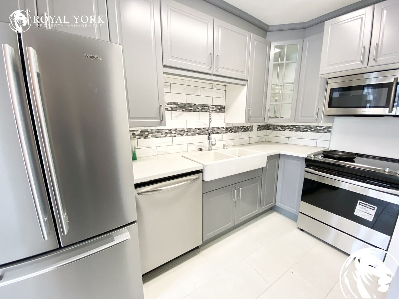 78 Upper Canada Dr #9 - Photo 2 of 24