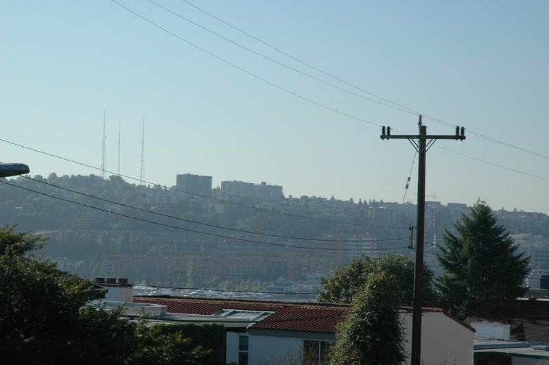 2031 Waverly Pl N - Photo 2 of 8