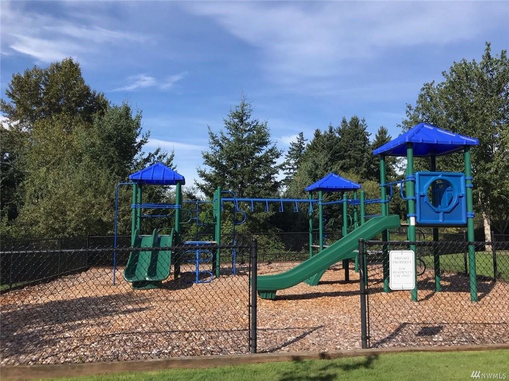 19366 113th Pl Se #1 - Photo 5 of 23