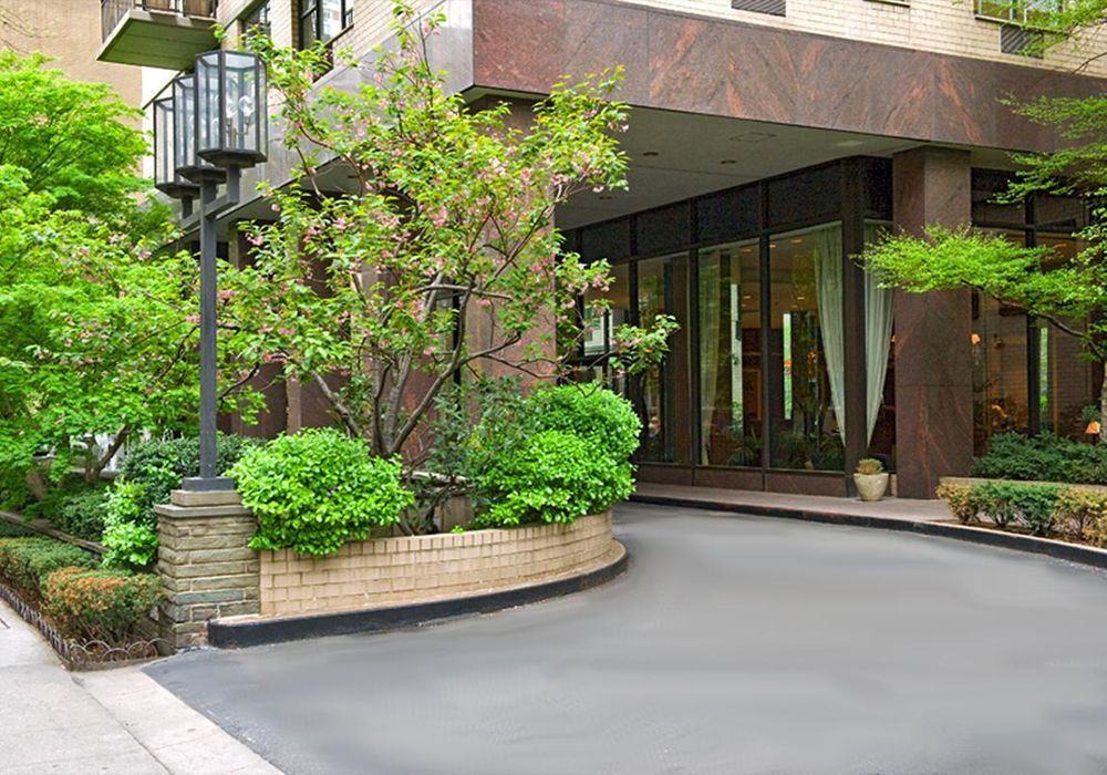 300 E 75th St - Photo 3 of 6