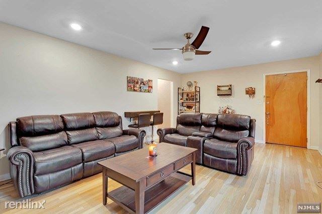 55 Schuyler Ave #9 - Photo 2 of 7