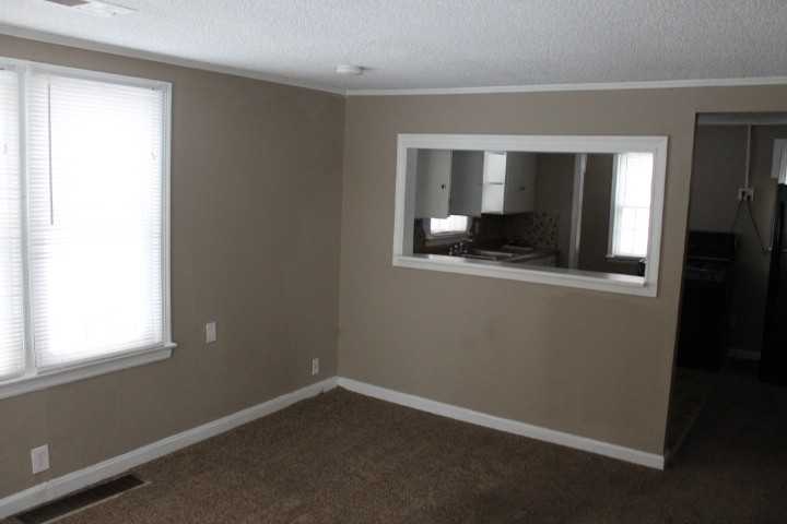 2145 S 38th St - Photo 3 of 6