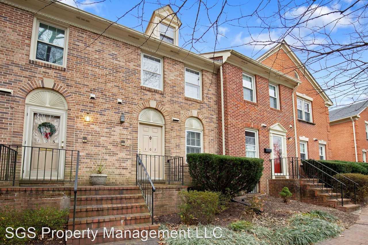 107 Great Falls St - Photo 2 of 29