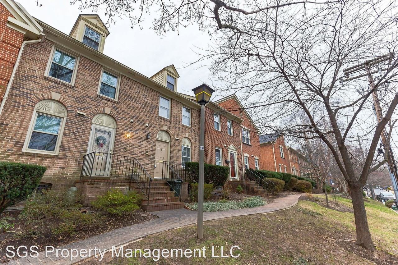 107 Great Falls St - Photo 3 of 29