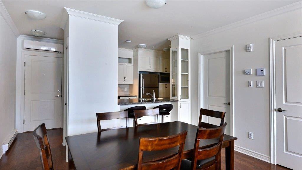1286 Rue Sherbrooke E - Photo 3 of 12