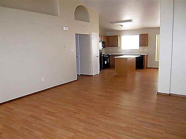 605 Soothing Meadows Dr Ne - Photo 2 of 11