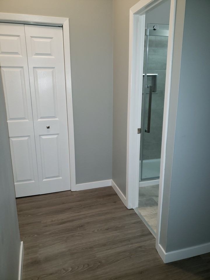 Hill Street - Photo 2 of 10