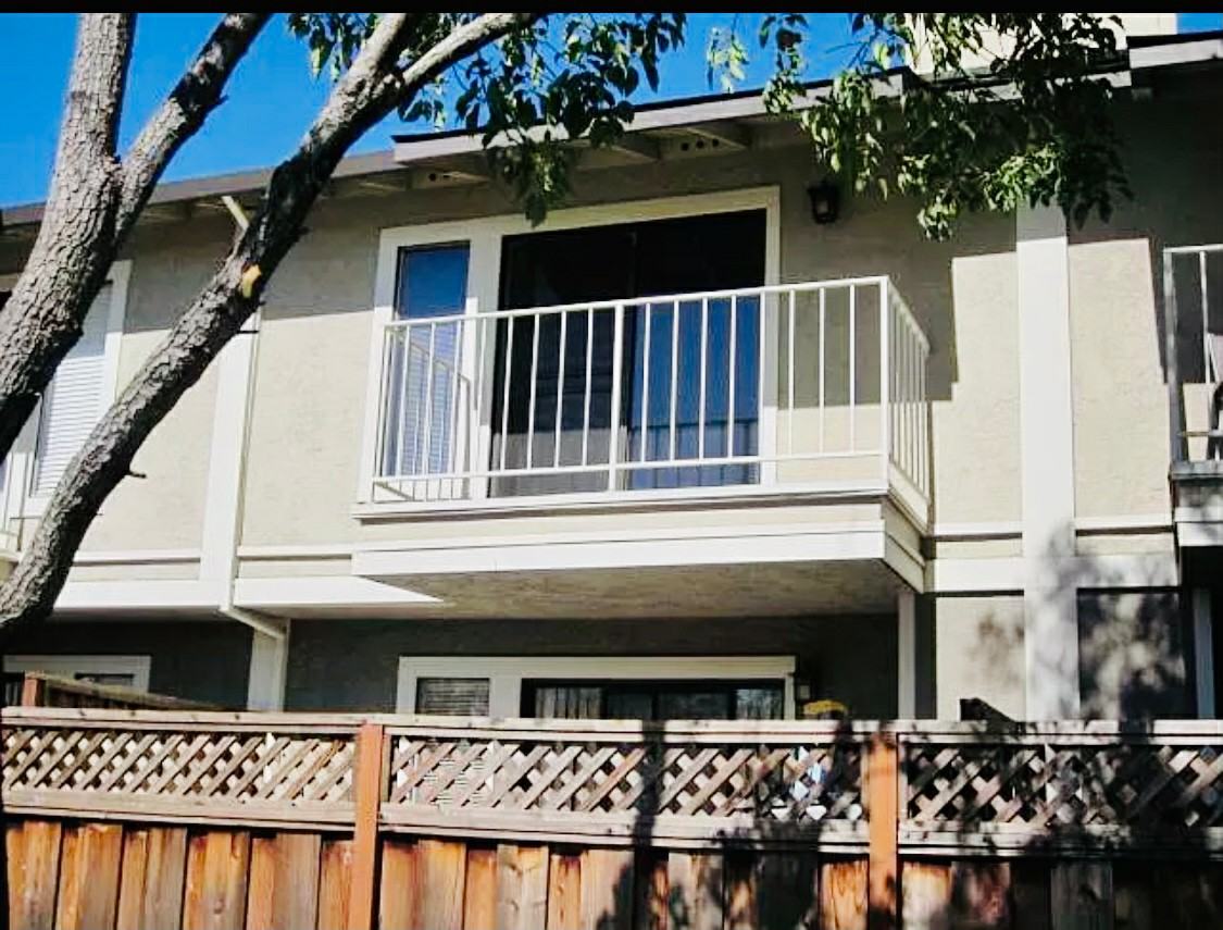 1476 Portola Avenue - Photo 2 of 10