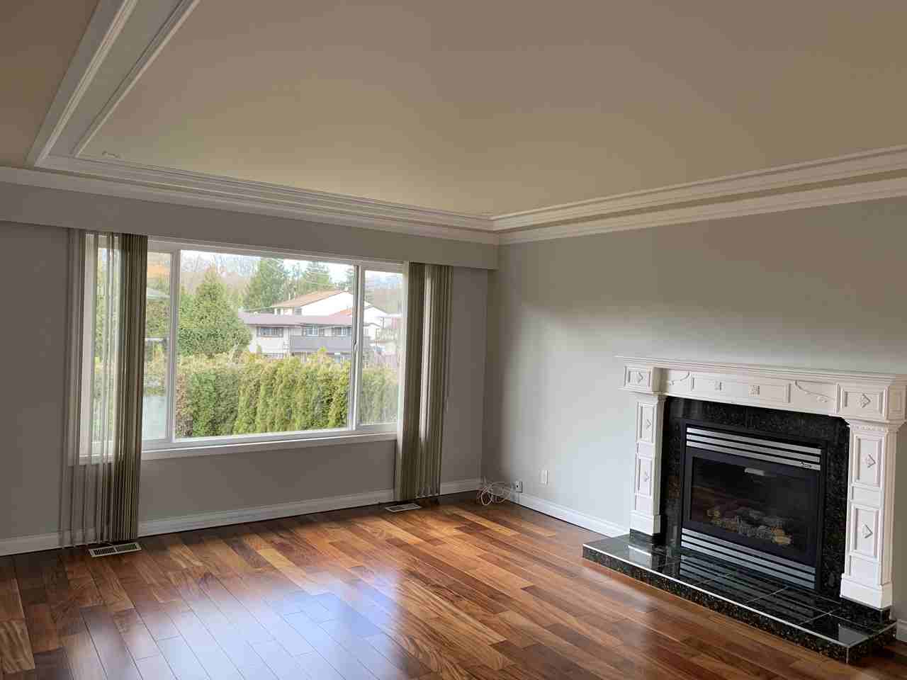 4842 Royal Oak Avenue - Photo 3 of 19