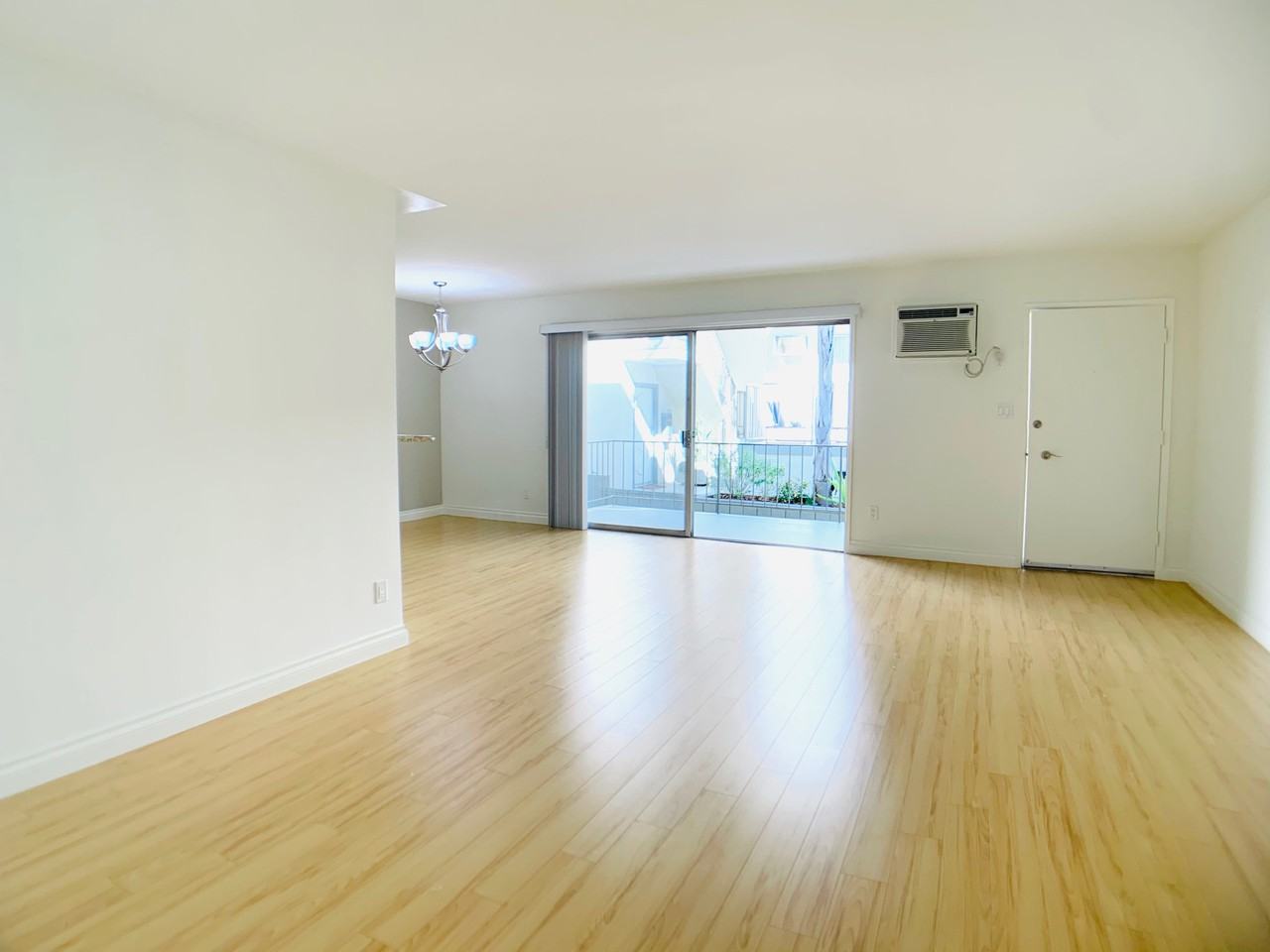 11953 Darlington Avenue #4 - Photo 3 of 28