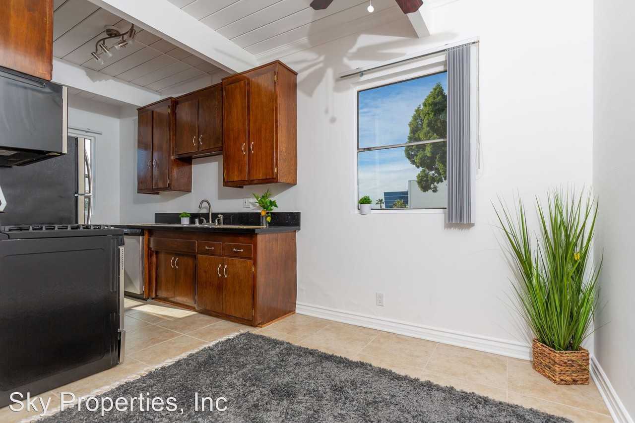 1376 N Serrano Avenue - Photo 2 of 50