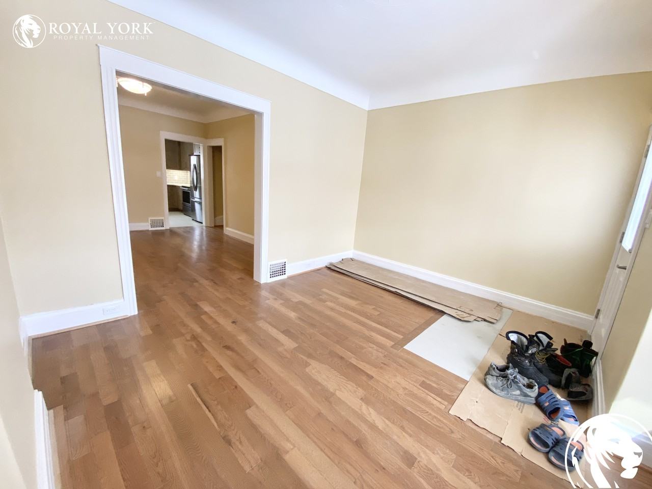 21 Fullerton Ave - Photo 3 of 22