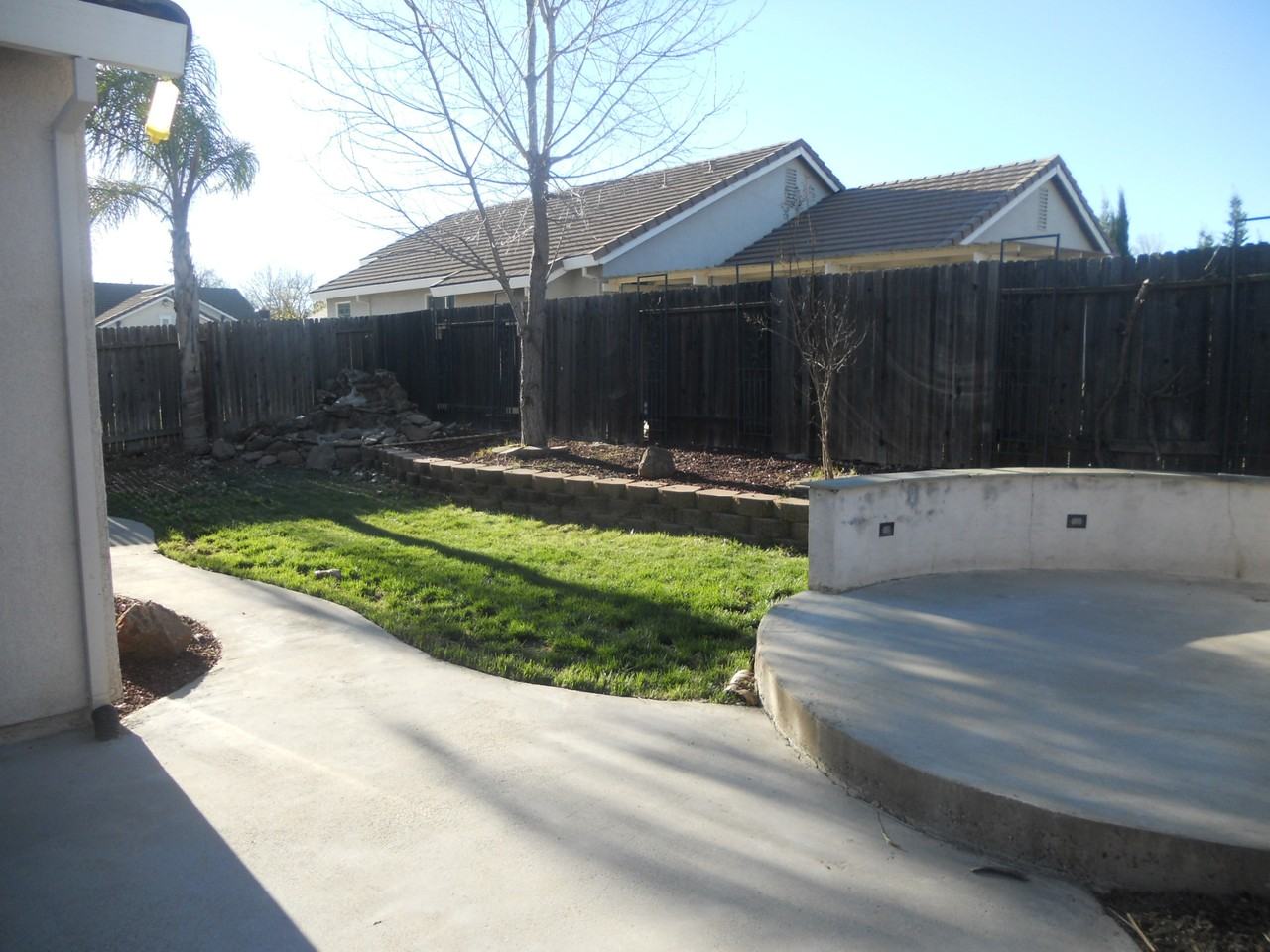6905 Loheit Way - Photo 3 of 21