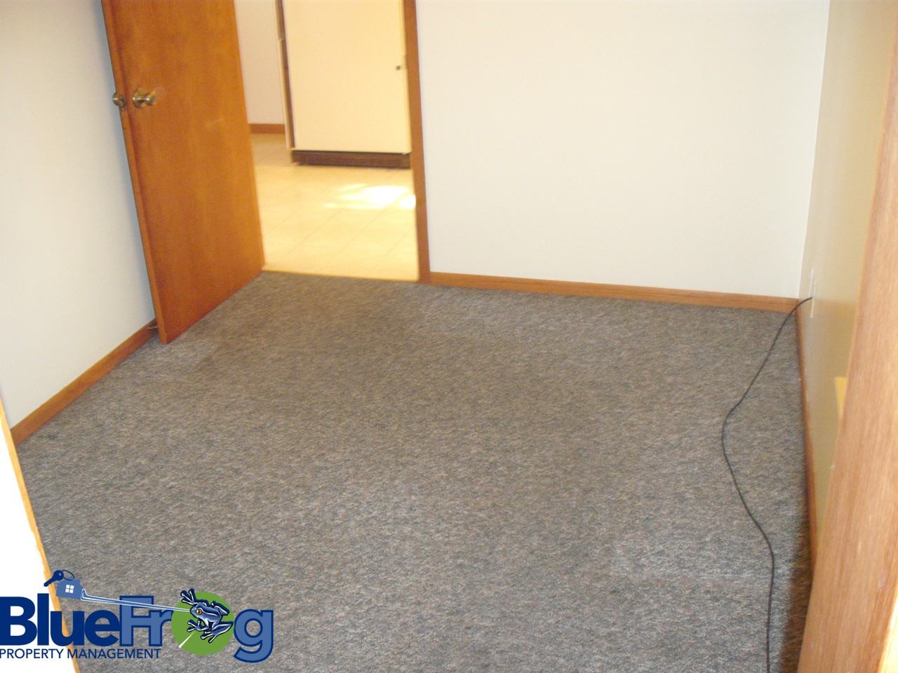 318 North Mill Street - Photo 3 of 8