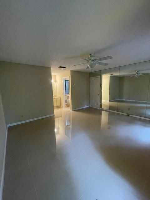 4498 Northeast 5th Avenue - Photo 3 of 9