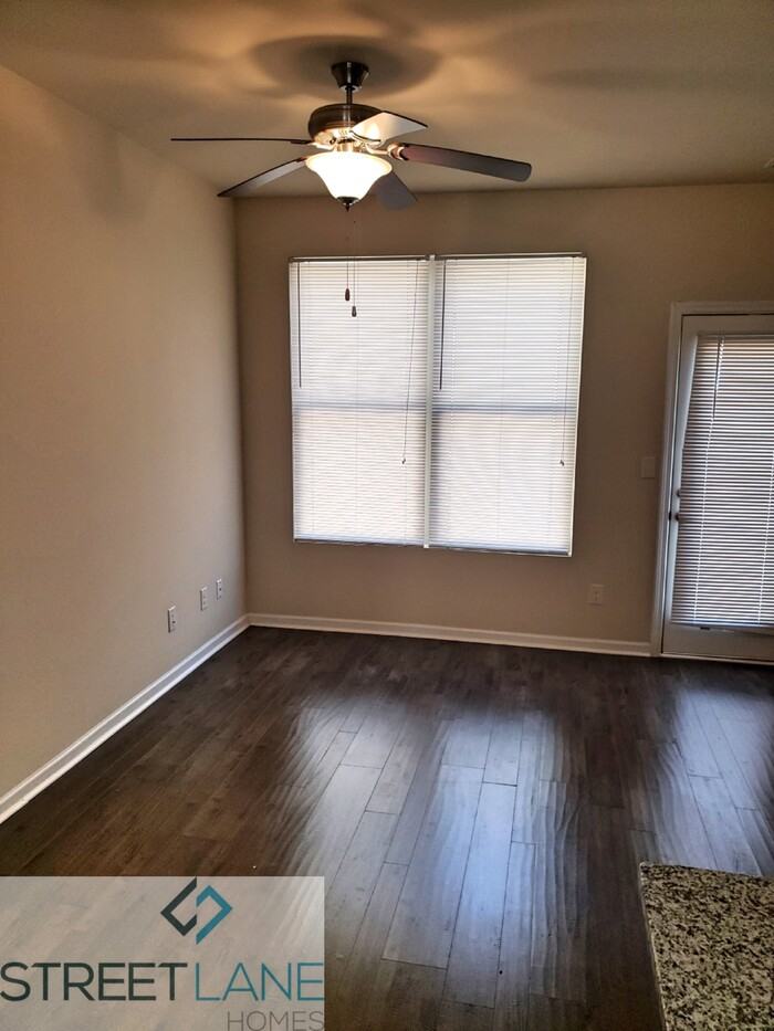 3263 Pennington Dr - Photo 2 of 14