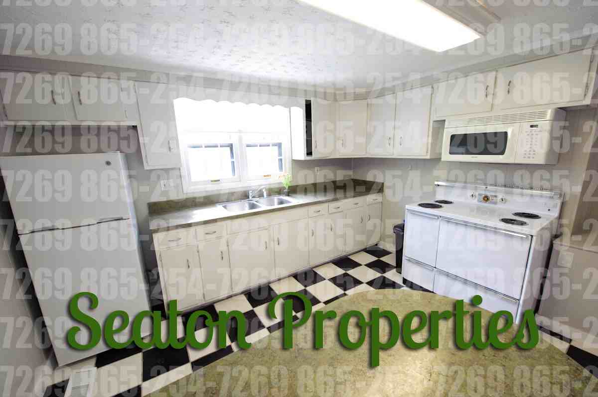 1217 Pratt St #1 - Photo 3 of 16