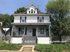 featured image of 1220 Dale Ave Se Lowr A