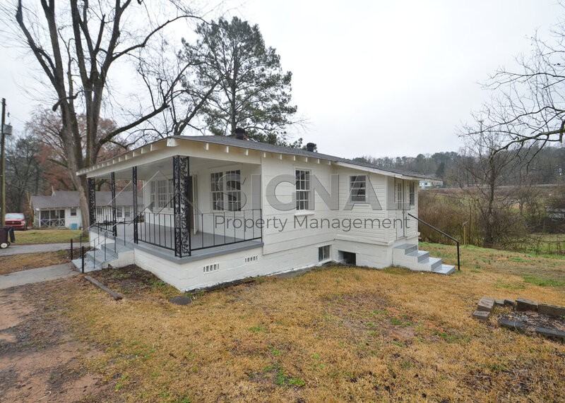 305 Walnut St - Photo 3 of 22