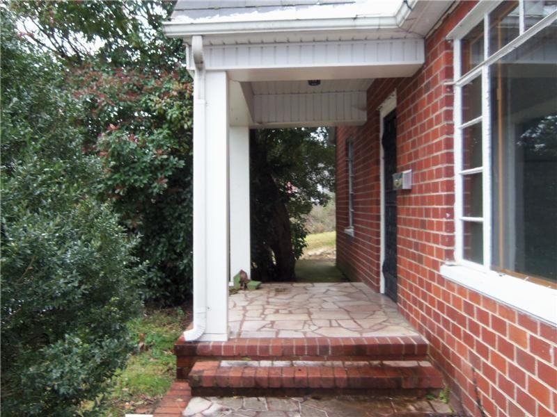 105 Union Rd - Photo 2 of 14