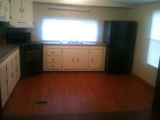 201 Golden Acres Dr - Photo 3 of 15