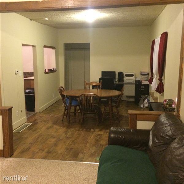 209 N Shiawassee St - Photo 2 of 3