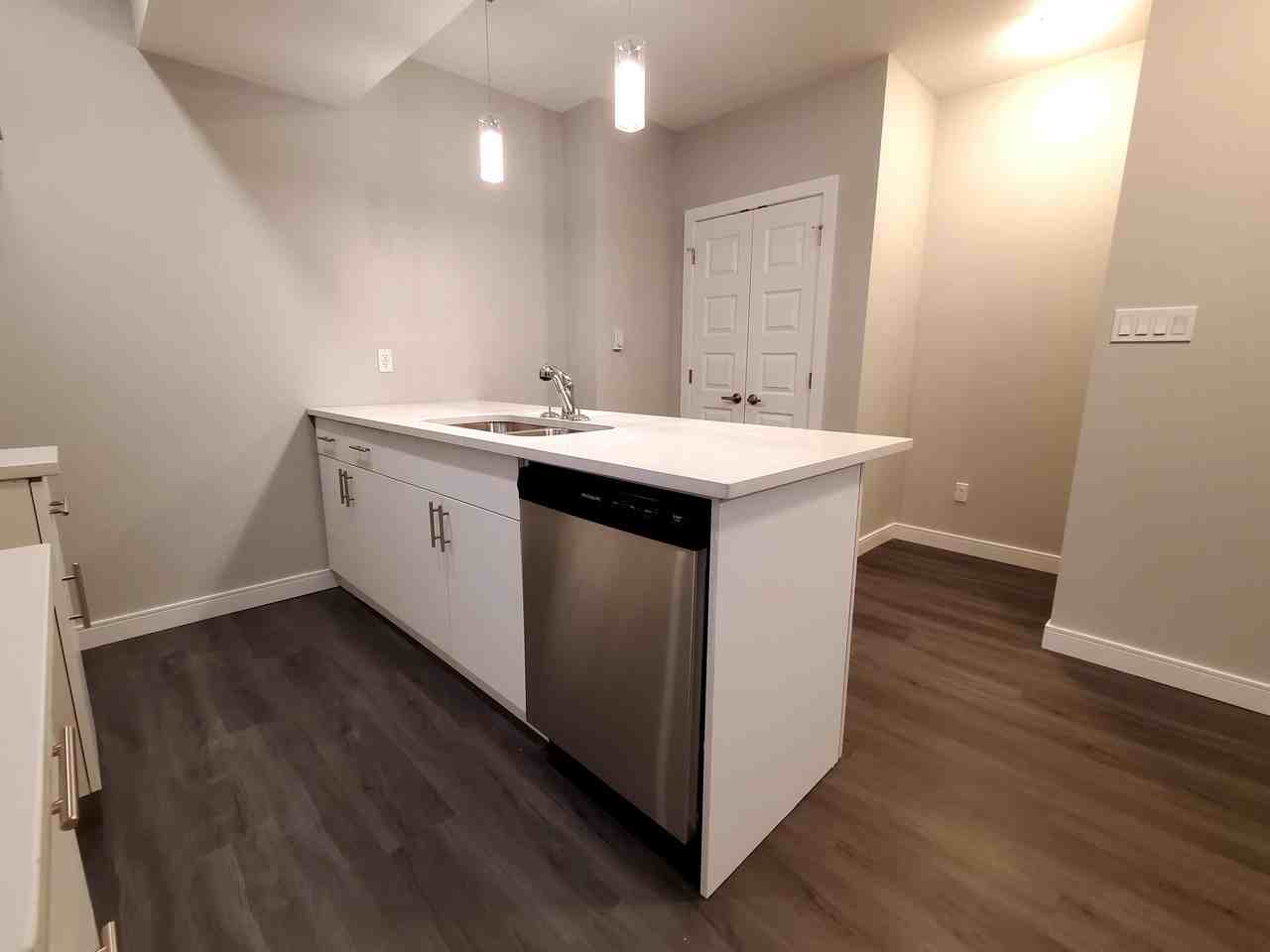 9609 161 St Nw #9609B161st - Photo 7 of 8