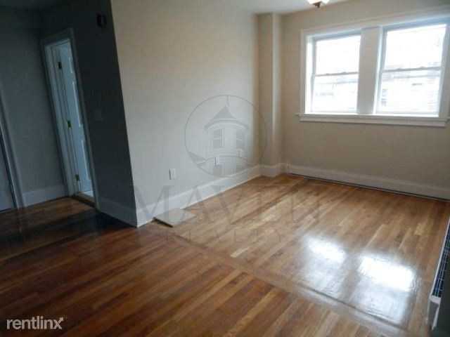 131 Orchard St - Photo 3 of 4