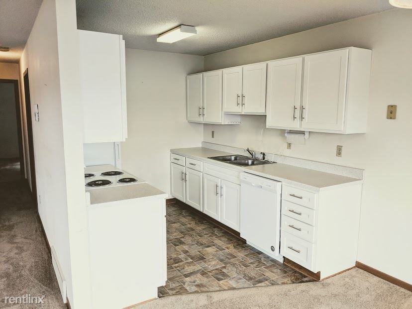 700 Detroit Ave - Photo 2 of 14