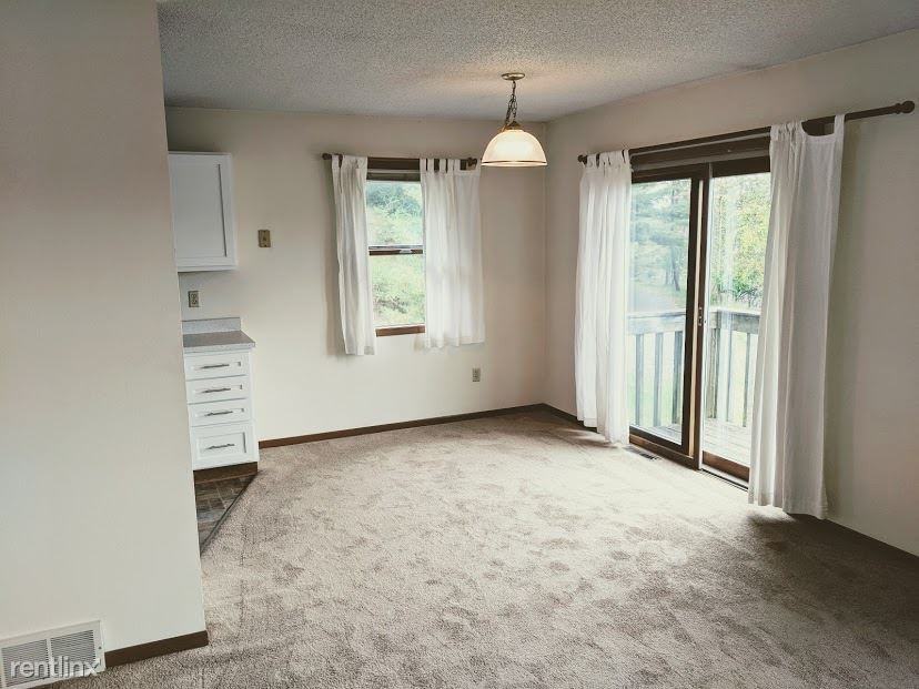 700 Detroit Ave - Photo 3 of 14