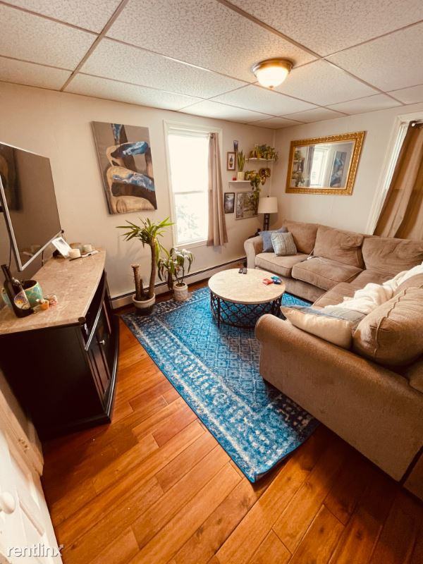 1005 1005 Winthrop Ave 1 - Photo 2 of 5