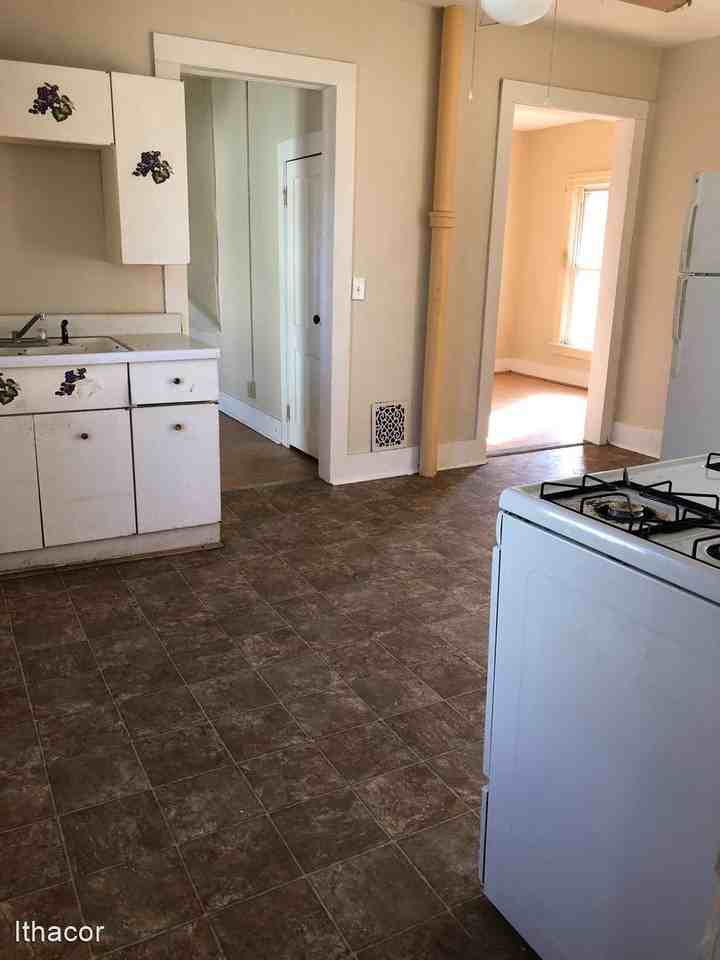 16 Woodruff St - Photo 2 of 8