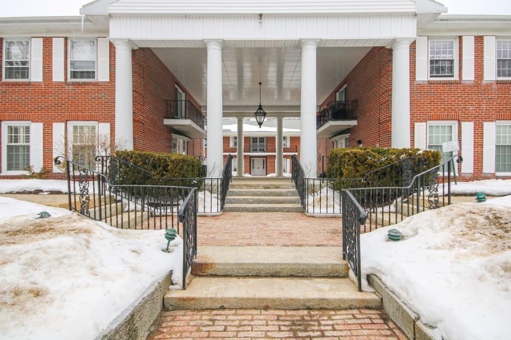 177 Pine St - Photo 2 of 37