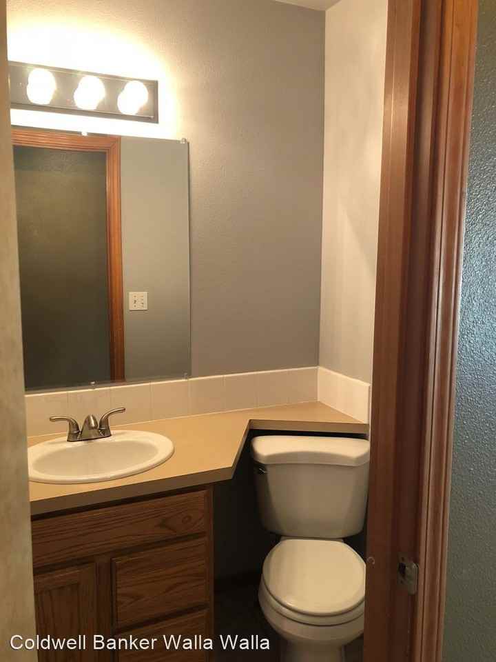 572 S Gose St - Photo 3 of 29